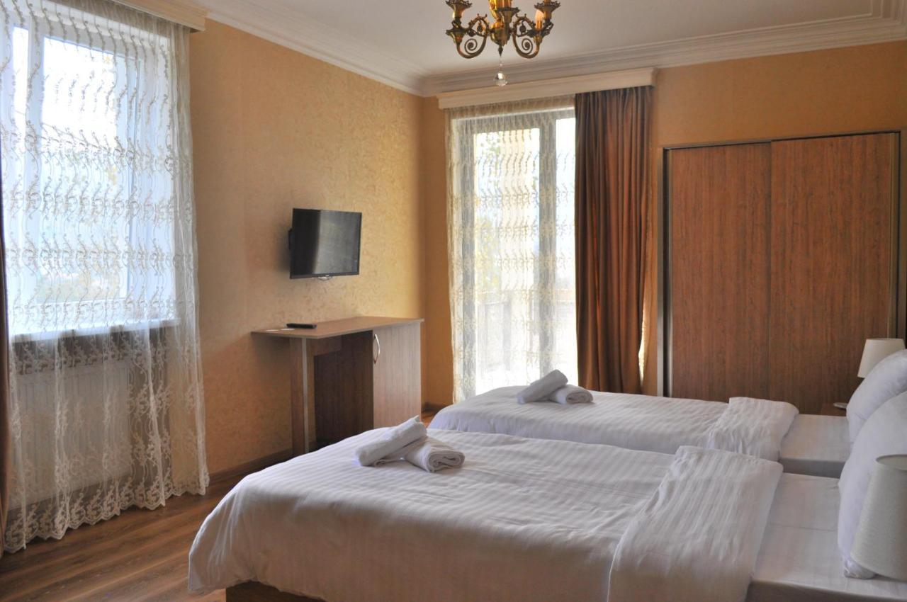 Hotel Dany Tbilisi Exteriör bild