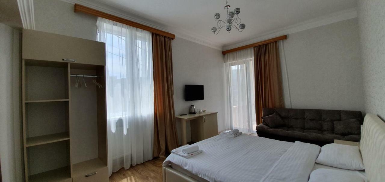 Hotel Dany Tbilisi Exteriör bild